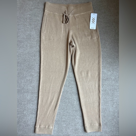 RHONE Pants - Rhone Women’s Sz S Daybreak Sweater Jogger NWT